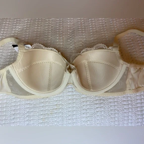 Wacoal 36C 36 C Lace Satin Silk Bra Ivory Off White Lightly Lined Balconette - Picture 7 of 9